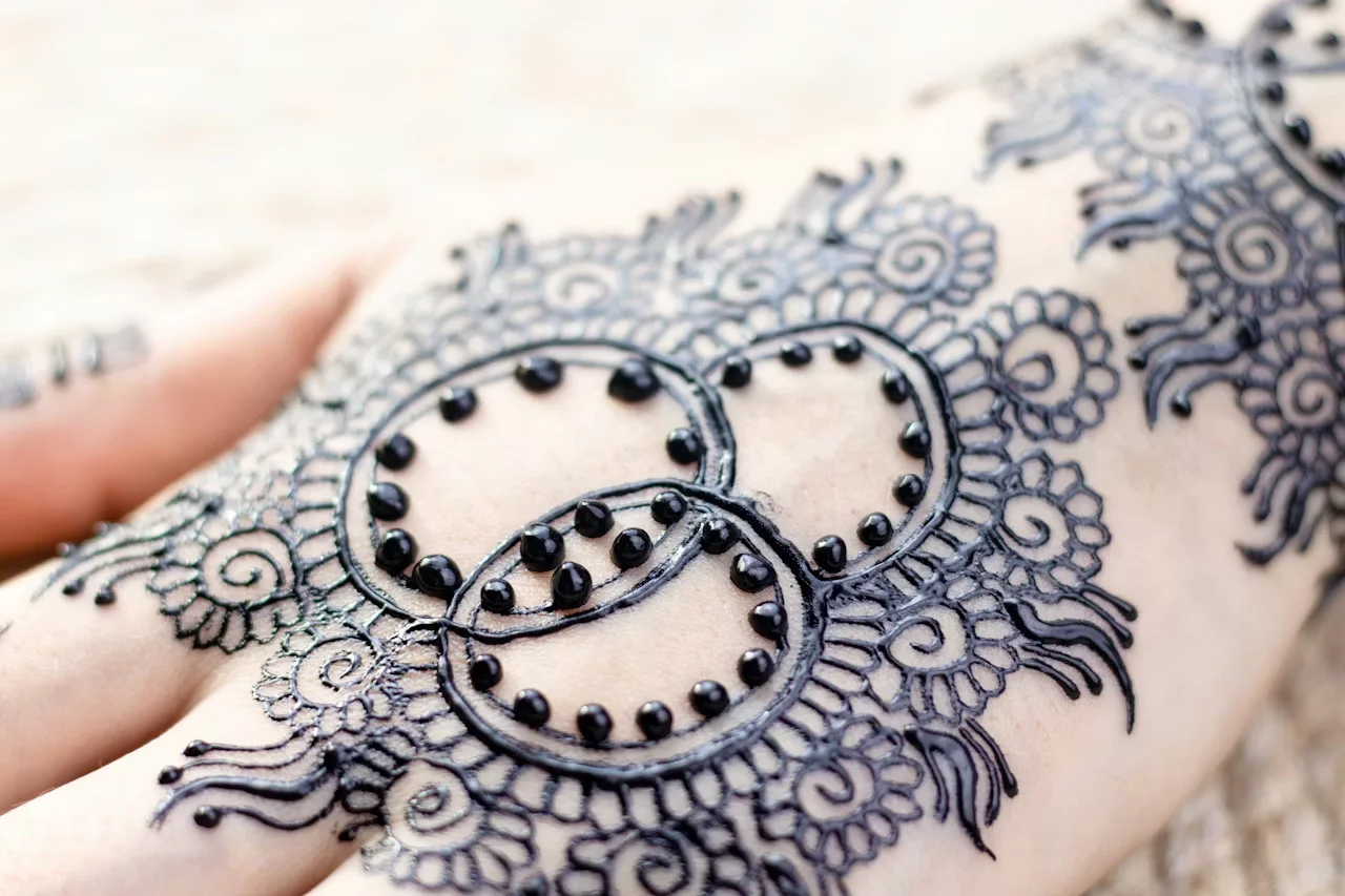 arabic mehndi design — arabic #013 · MyMehndiDesigns.com