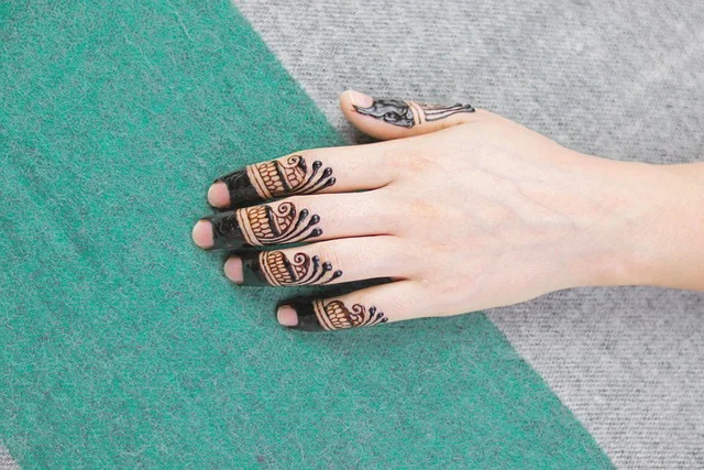 arabic mehndi design — arabic #041 · MyMehndiDesigns.com