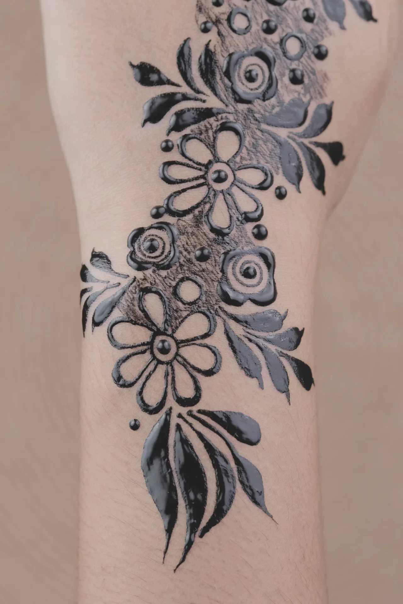 arabic mehndi design — arabic #047 · MyMehndiDesigns.com